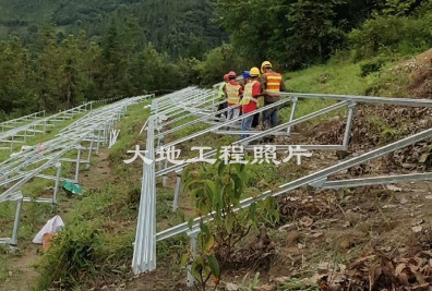 贵州省望谟县乐望镇新华村光伏发电扶贫项目