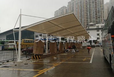 凯里汽车站充电站